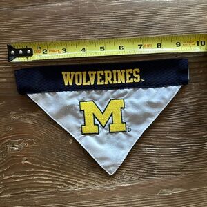 Small University of Michigan Wolverines Dog bandana reversible NWOT